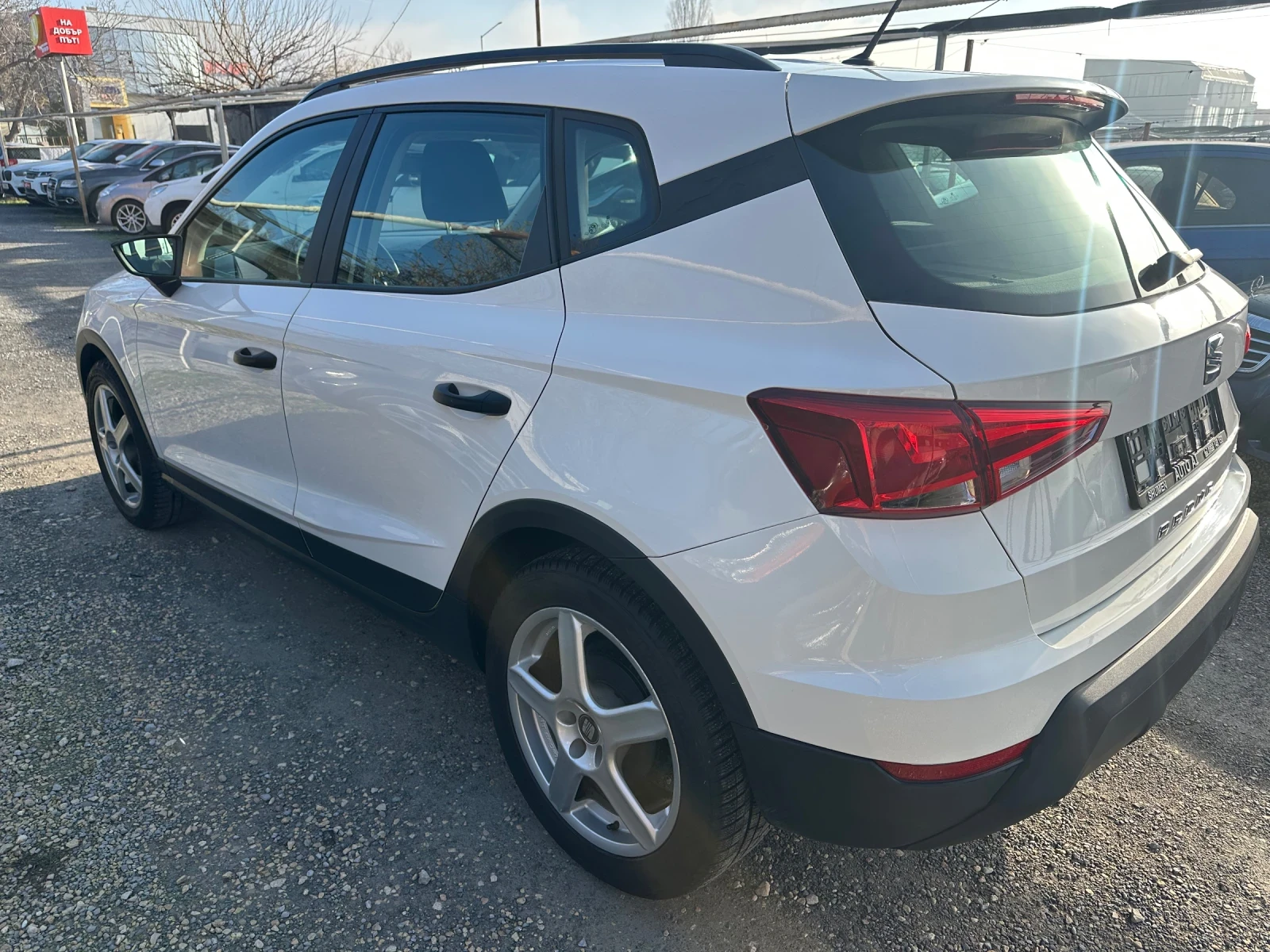 Seat Arona 1.0TGI- Фабричен Метан - изображение 5