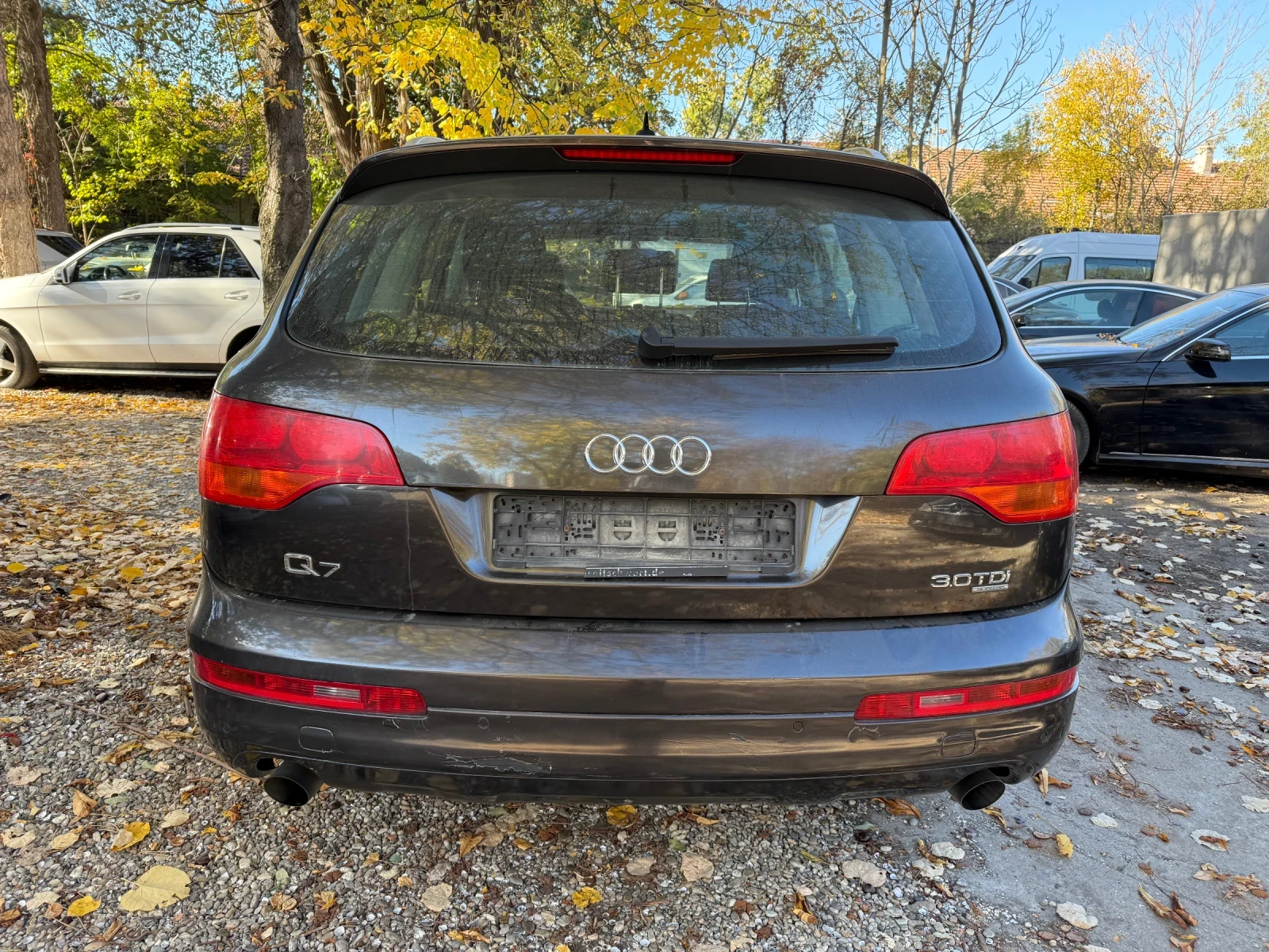 Audi Q7 3.0D* На* Пружини* БАРТЕР - изображение 9