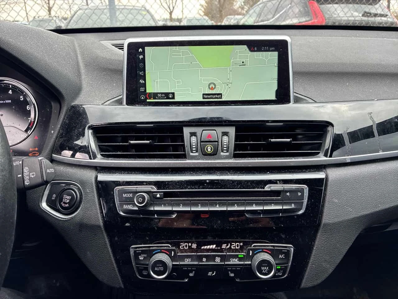 BMW X1 xDrive28i /СARFAX/ГУМИ+ ДЖАНТИ/ПАНО/КЛИП, снимка 8 - Автомобили и джипове - 53930326