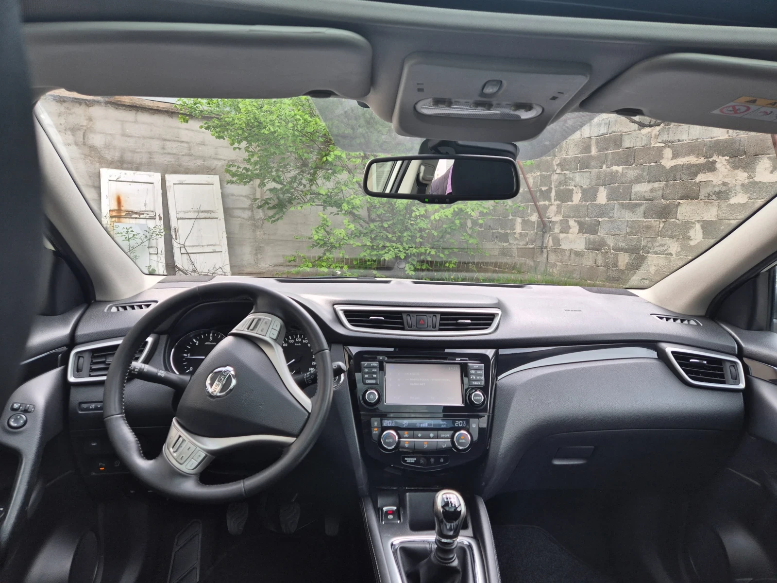 Nissan Qashqai Tekna 1.5dci, снимка 10 - Автомобили и джипове - 54357664