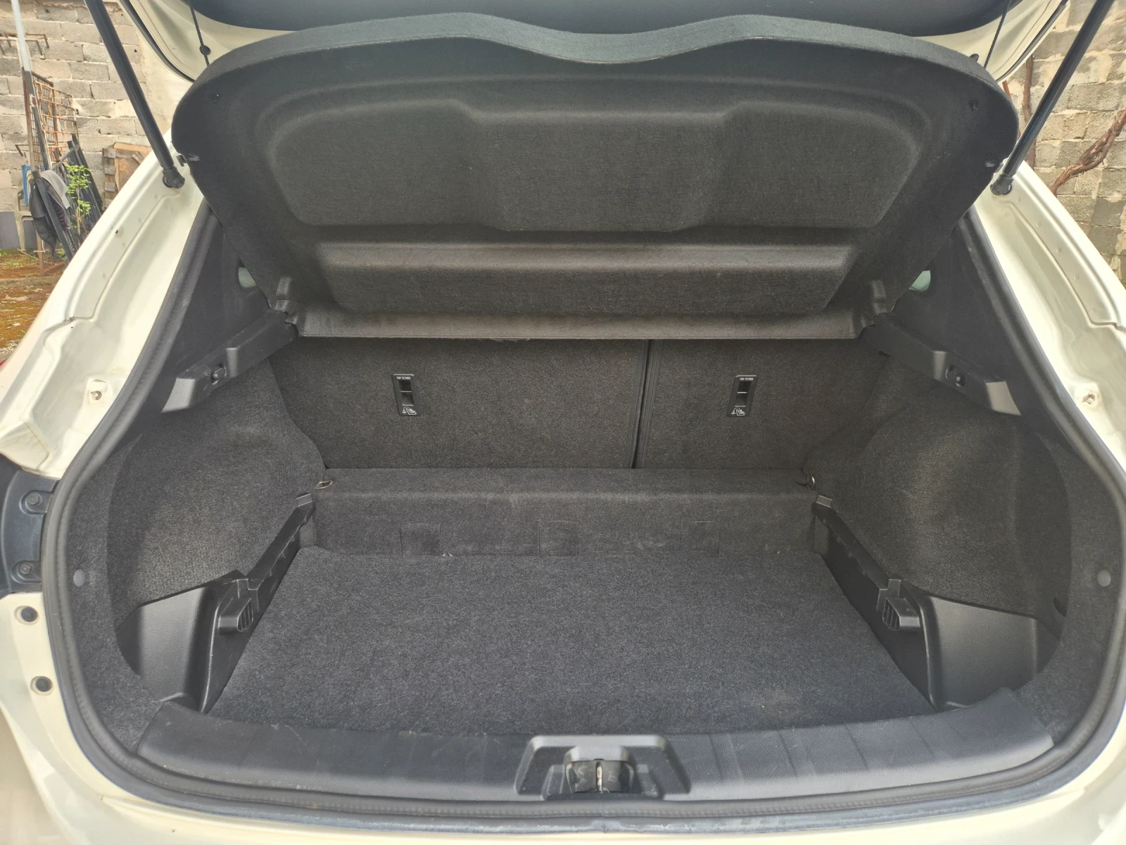 Nissan Qashqai Tekna 1.5dci, снимка 12 - Автомобили и джипове - 54357664