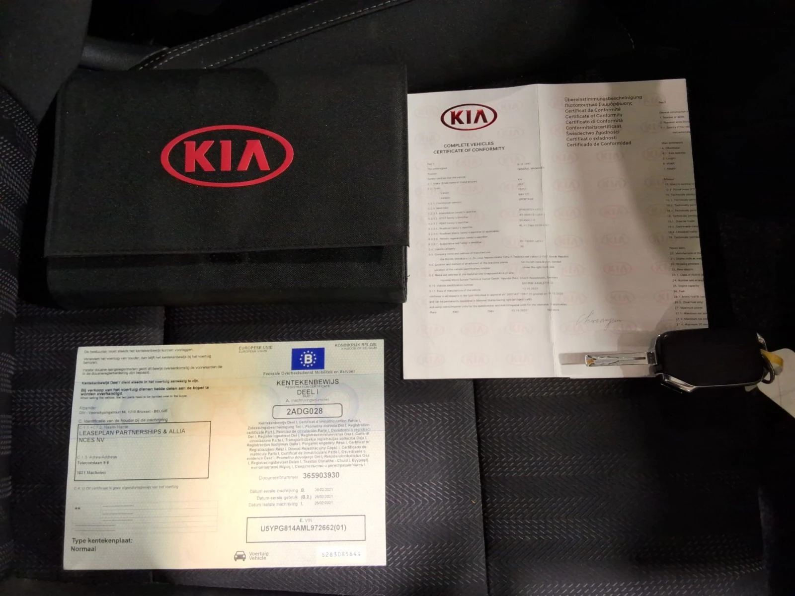 Kia Sportage 1.6i , снимка 10 - Автомобили и джипове - 55613636