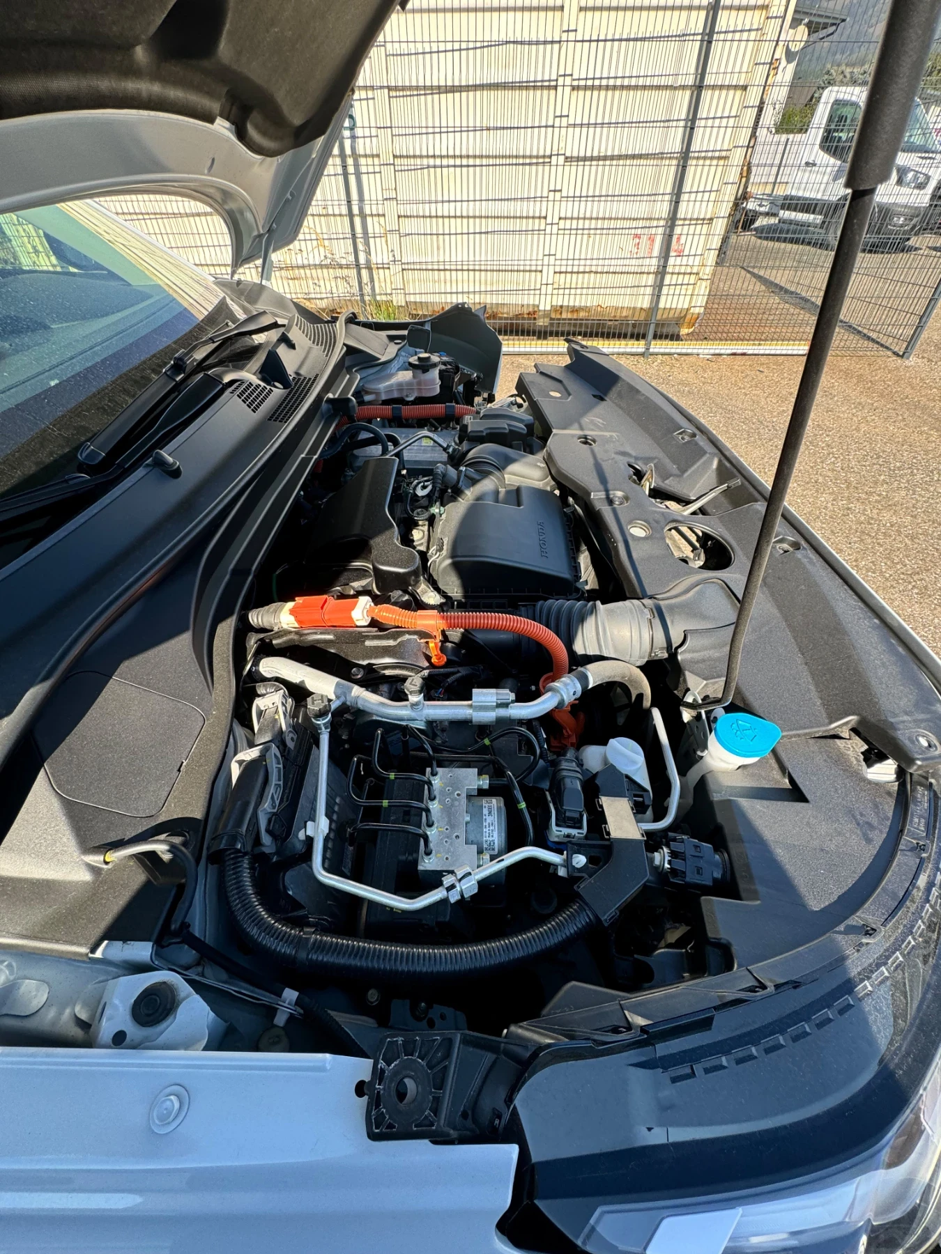 Honda Hr-v Hybrid , снимка 6 - Автомобили и джипове - 56417511