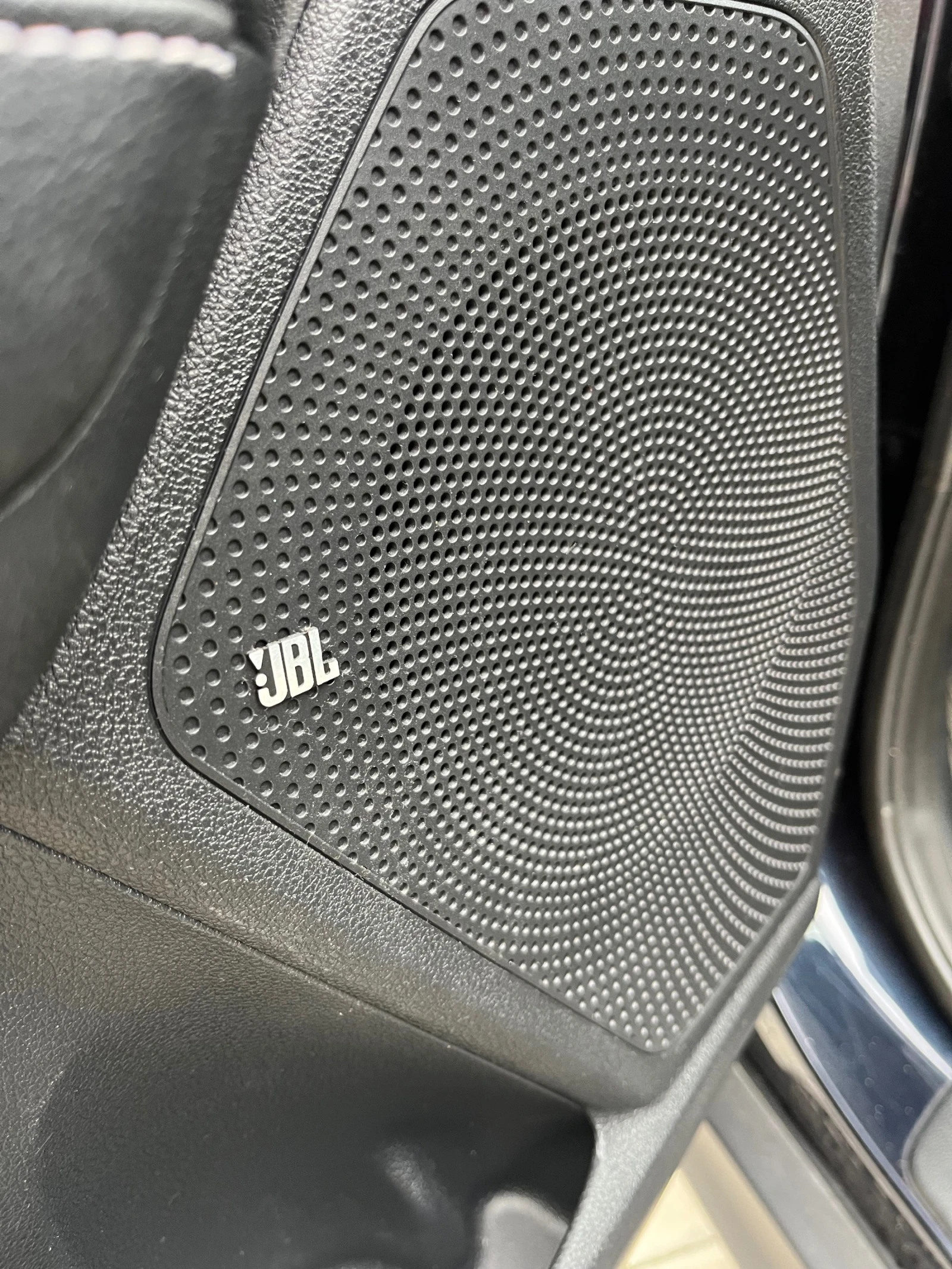 Kia Niro Executive, Каско, JBL, снимка 13 - Автомобили и джипове - 56521857