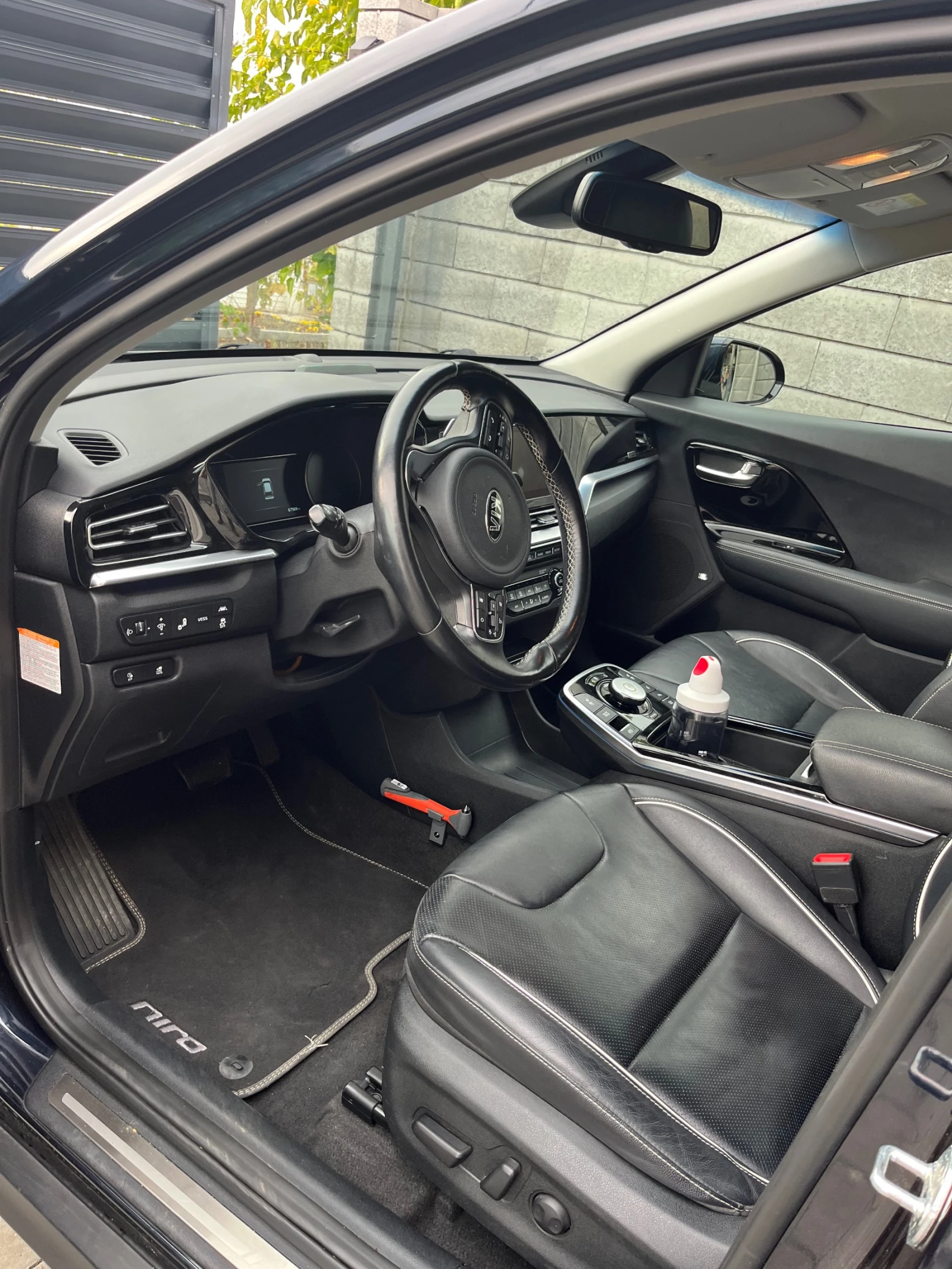 Kia Niro Executive, Каско, JBL, снимка 10 - Автомобили и джипове - 56521857