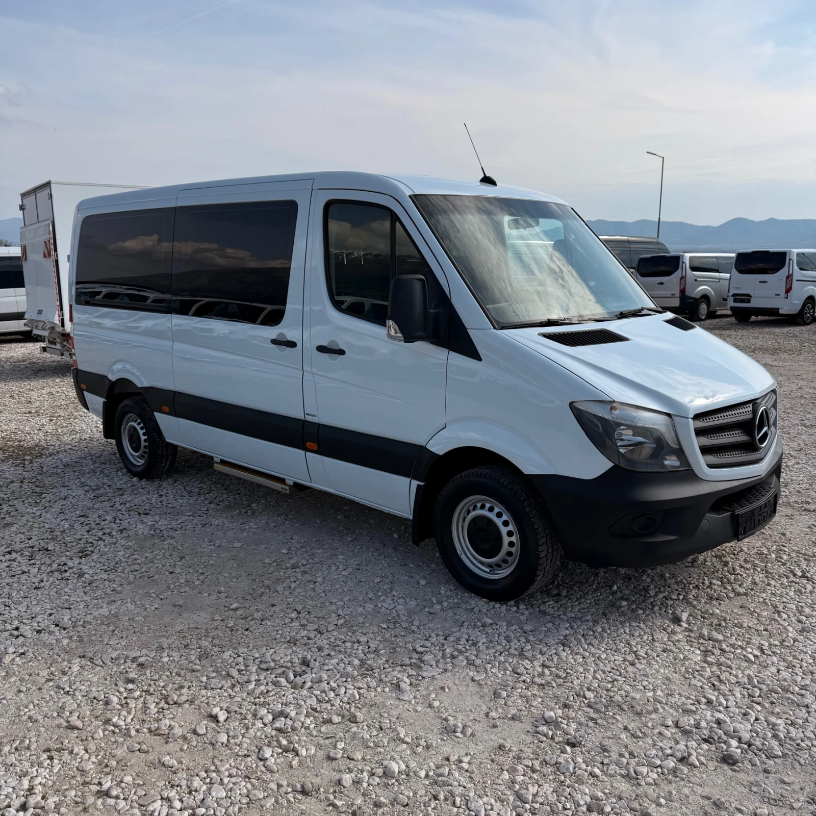 Mercedes-Benz Sprinter 313 ЛИЗИНГ-9местен-Клима-ЕВРО6, снимка 2 - Бусове и автобуси - 53986606