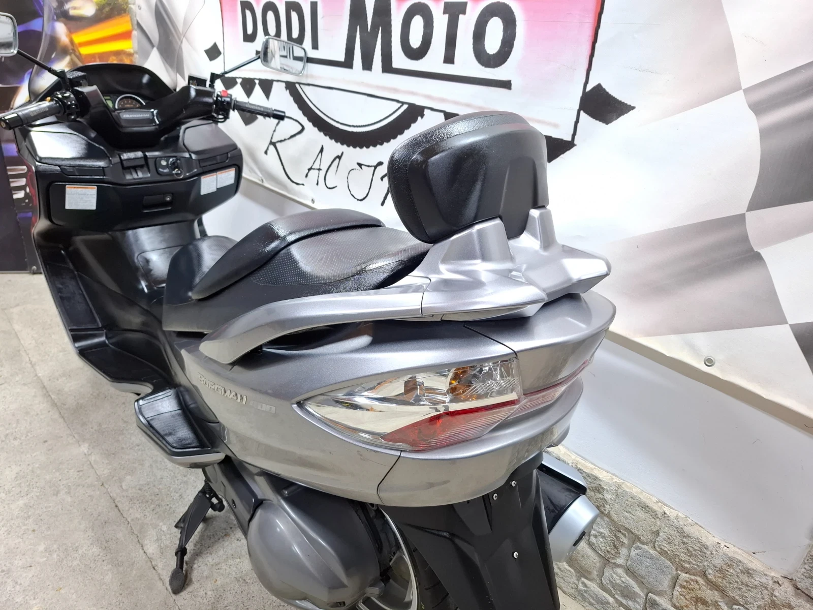 Suzuki Burgman 400i K7 * * *  - изображение 7