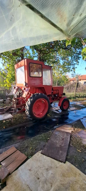 Трактор Владимировец Т25, снимка 2