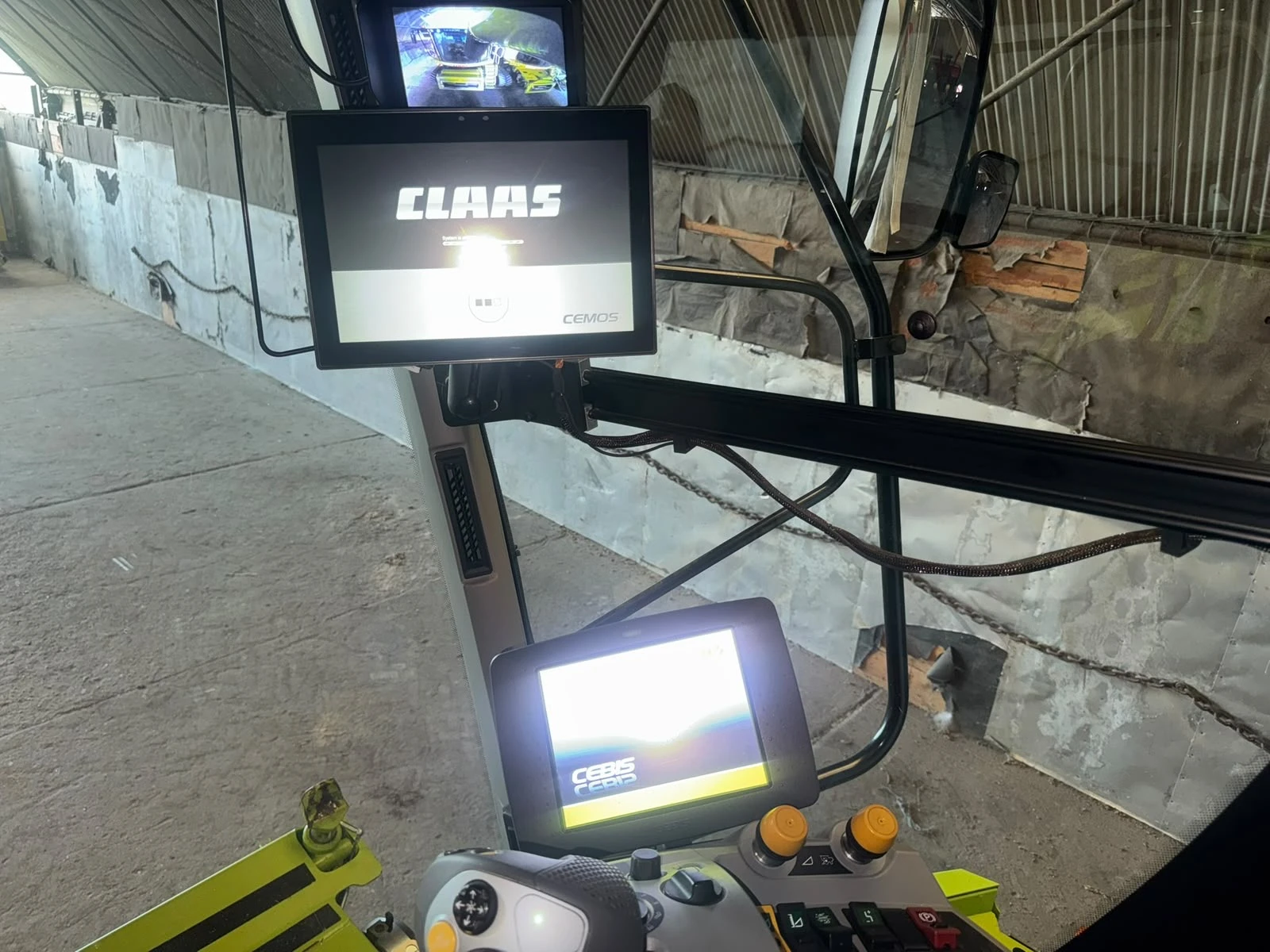 Комбайн Claas LEXION 770 TT + CLAAS VARIO 1230 ЛИЗИНГ, снимка 9 - Селскостопанска техника - 56121796
