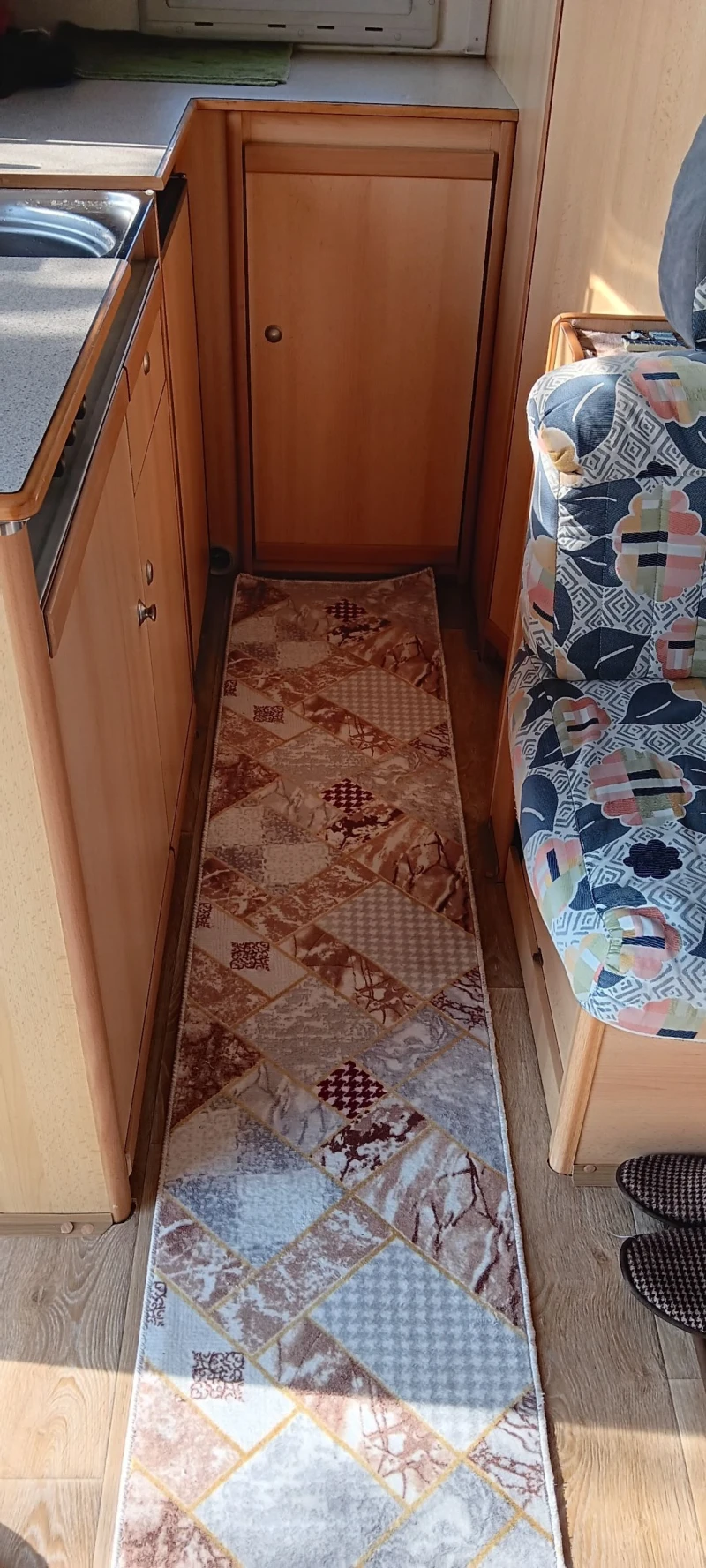 Кемпер Knaus Traveller 575 Top, снимка 4 - Каравани и кемпери - 46213837