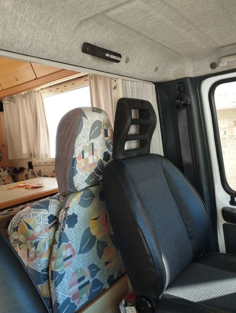 Кемпер Knaus Traveller 575 sport, снимка 13 - Каравани и кемпери - 46213837