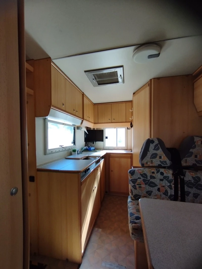 Кемпер Knaus Traveller 575 sport, снимка 16 - Каравани и кемпери - 46213837