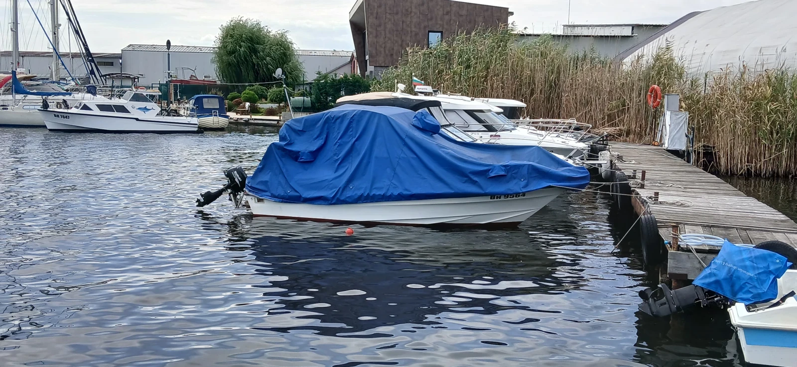 Моторна яхта Skibsplast 600vs, снимка 15 - Воден транспорт - 55876829