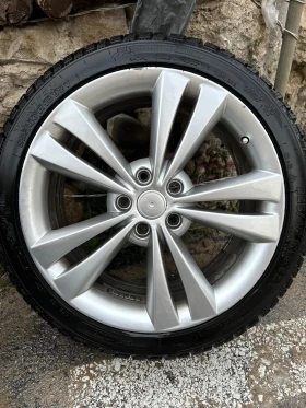 ����� �� �������� �� ���� � ������ 225/40R18