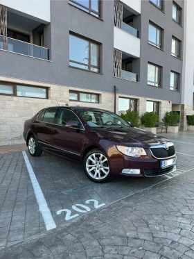 Skoda Superb 2.0TDI 170 Автомат DSG6* Кожа* NAVI* Подгрев, снимка 2