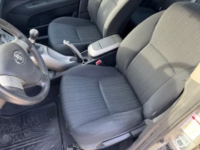 Обява за продажба на Toyota Auris 1.6i Климатроник ~7 999 лв. - изображение 7