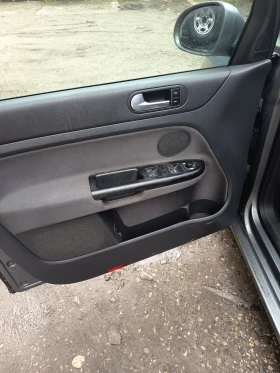 VW Golf Plus - 2355 € / 4605.98 лв. - 98586446 9