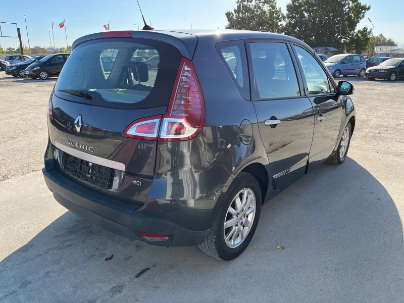 Renault Scenic 1.5 dCi, снимка 4 - Автомобили и джипове - 46493490