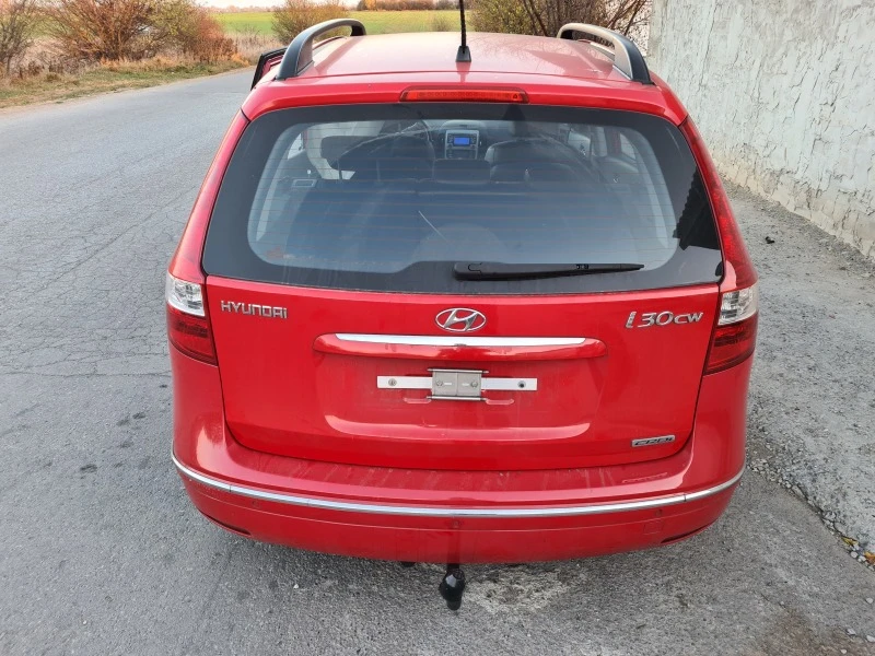 Hyundai I30 1.6crdi 90к.с cw, снимка 5 - Автомобили и джипове - 47659893