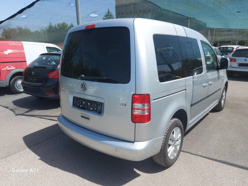 VW Caddy, снимка 5 - Автомобили и джипове - 46318667