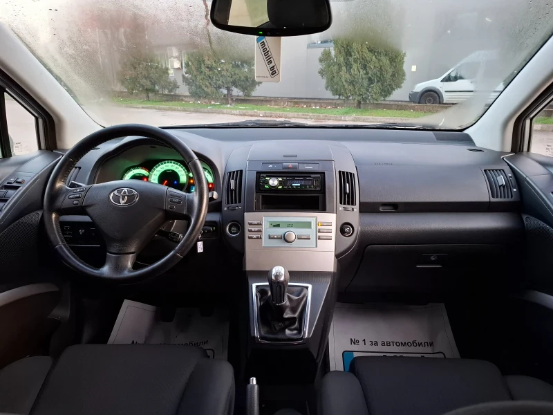 Toyota Corolla verso 2.0 D4D 116hp  * КЛИМАТРОНИК * , снимка 14 - Автомобили и джипове - 48500404