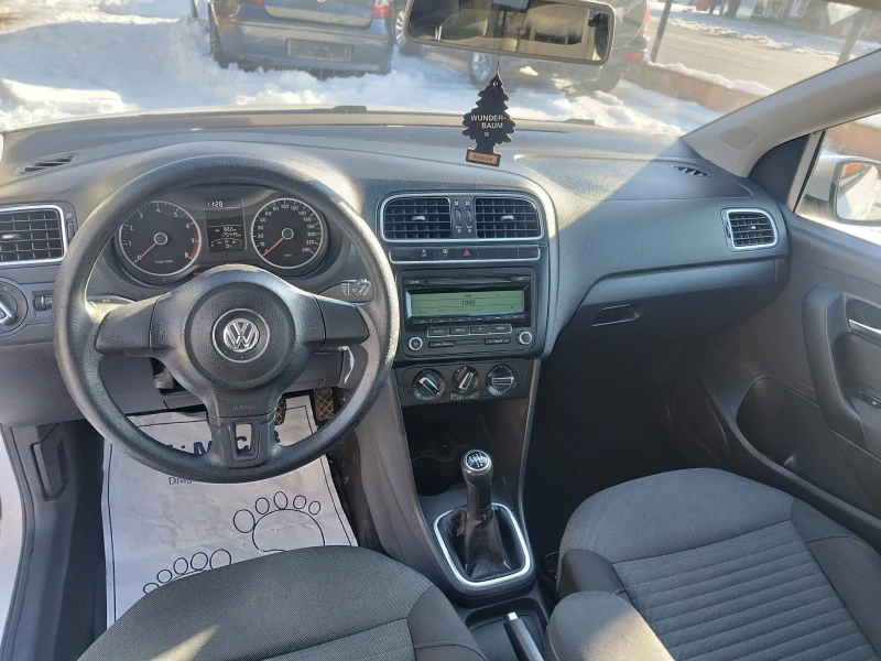 VW Polo 1.4i 16v, снимка 11 - Автомобили и джипове - 48500688