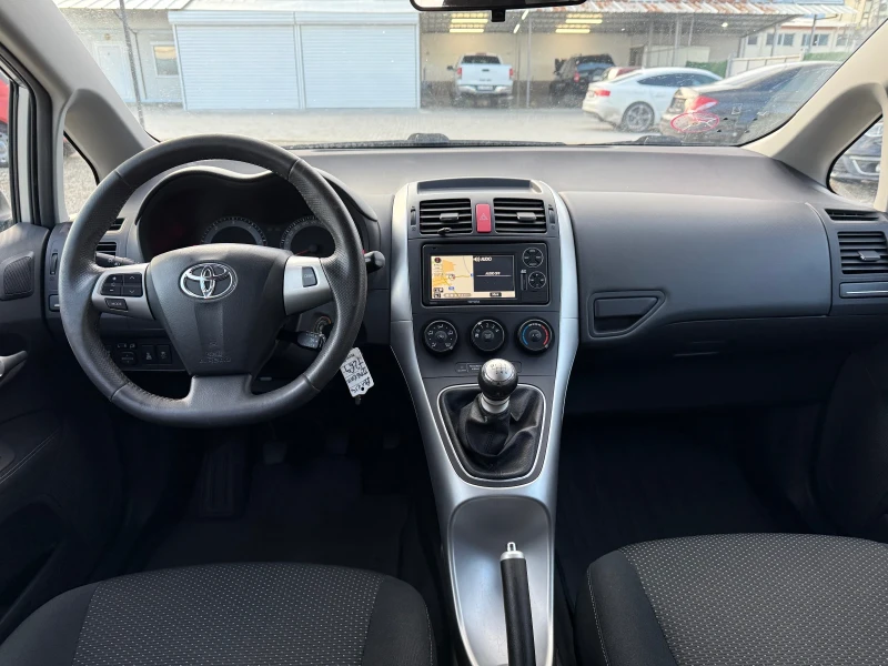 Toyota Auris 1.4d 90hp NAVi/CAMERA/EVRO5B, снимка 7 - Автомобили и джипове - 48622717