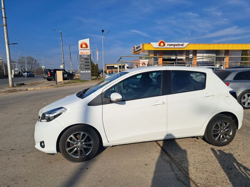 Toyota Yaris, снимка 4 - Автомобили и джипове - 49272983