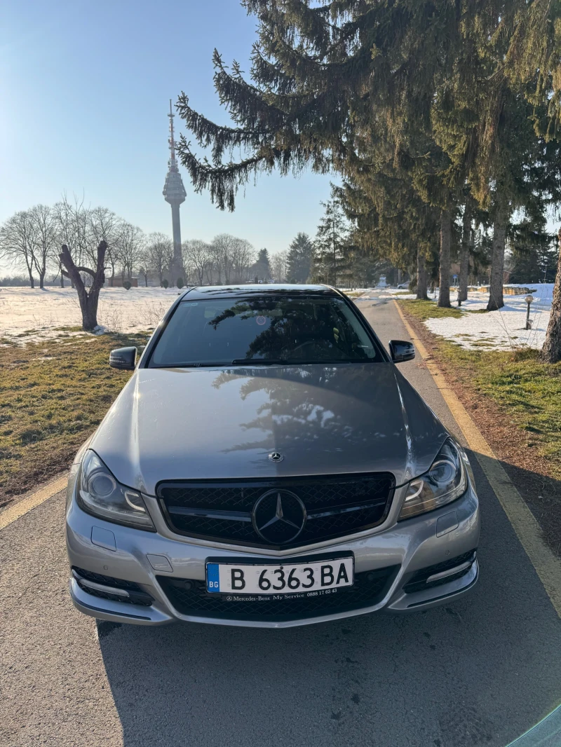 Mercedes-Benz C 220 Avantgarde, снимка 2 - Автомобили и джипове - 49274233