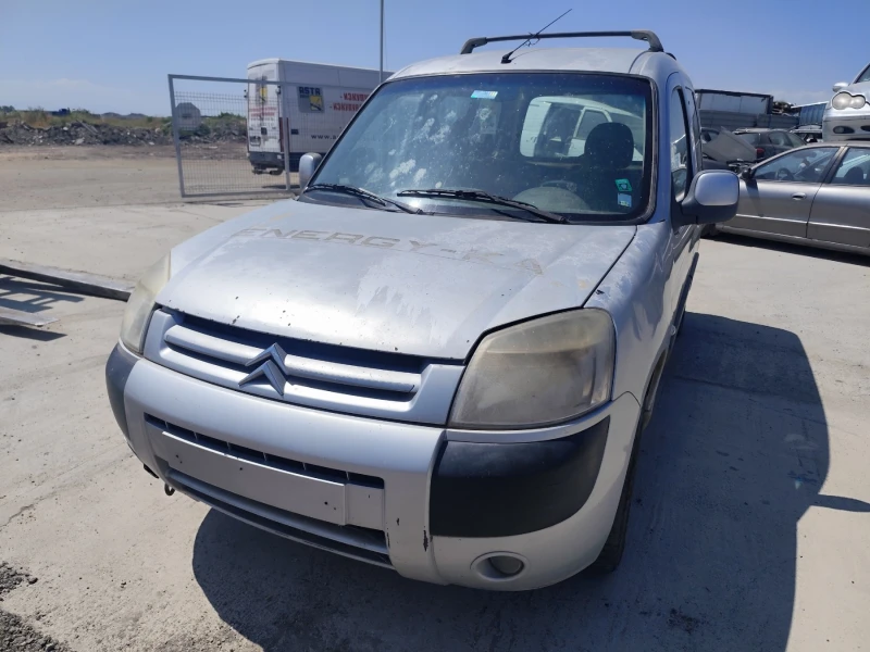 Citroen Berlingo 1.6HDI, снимка 2 - Автомобили и джипове - 50700857