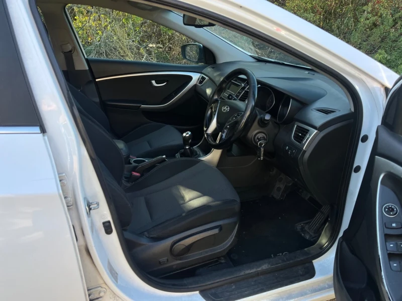Hyundai I30 1.6 crdi 109к.с, снимка 7 - Автомобили и джипове - 51971356
