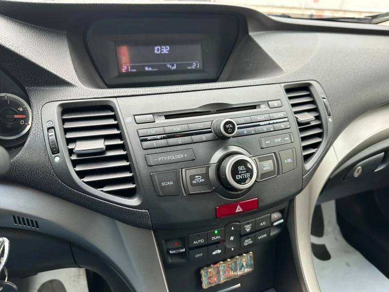 Honda Accord 2.2cdri 150кс, снимка 12 - Автомобили и джипове - 52640897