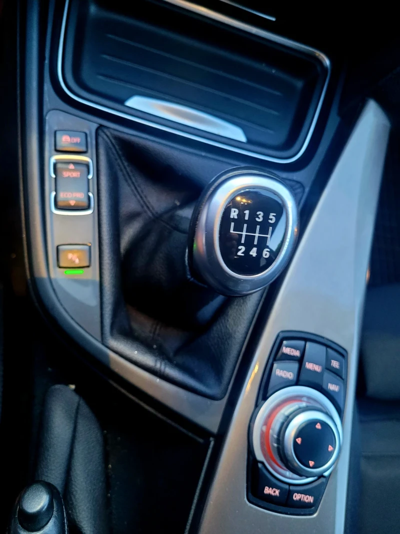 BMW 320, снимка 10 - Автомобили и джипове - 53277638