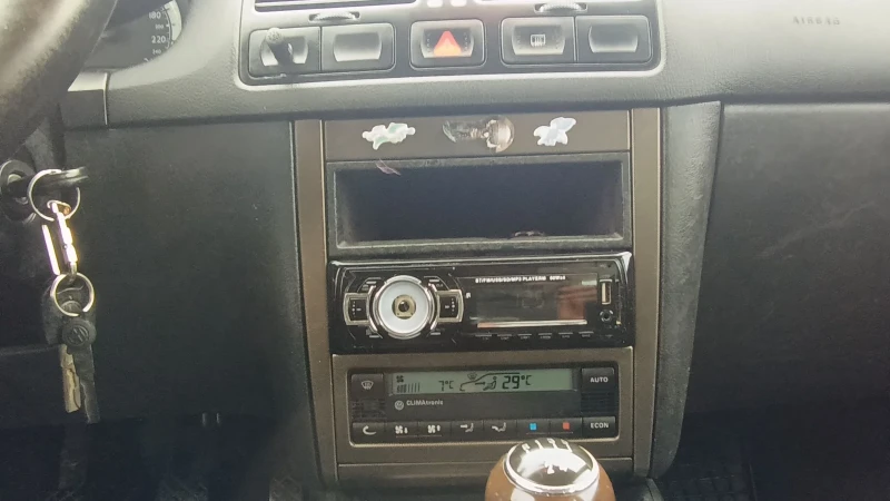 VW Bora 1.9 TDI 101k.s , снимка 13 - Автомобили и джипове - 53229801