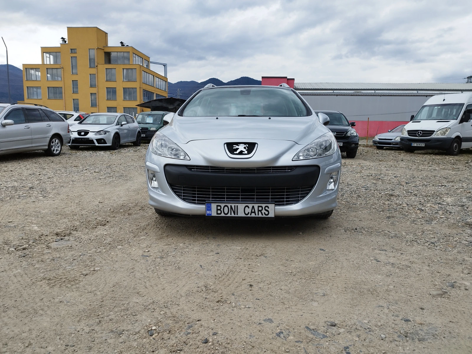 Peugeot 308 1.6 HDI - изображение 2