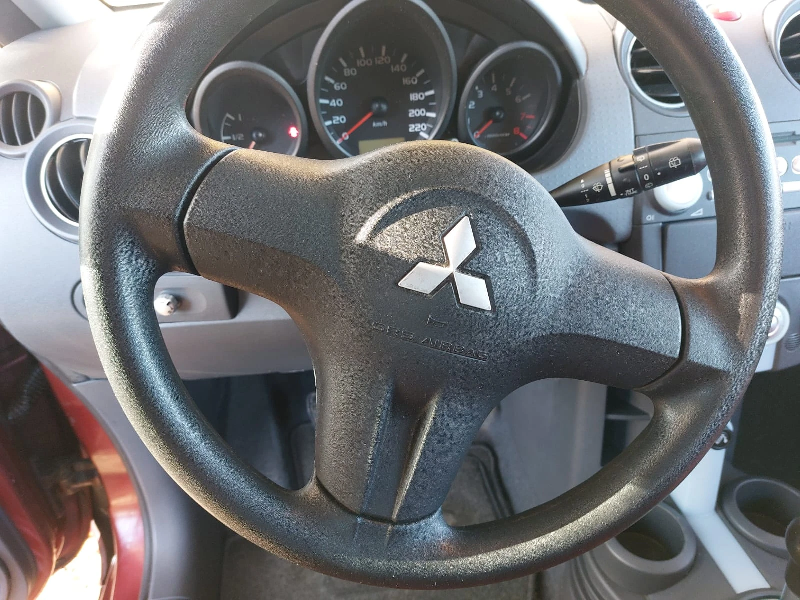 Mitsubishi Colt 1.3 бензин - изображение 9