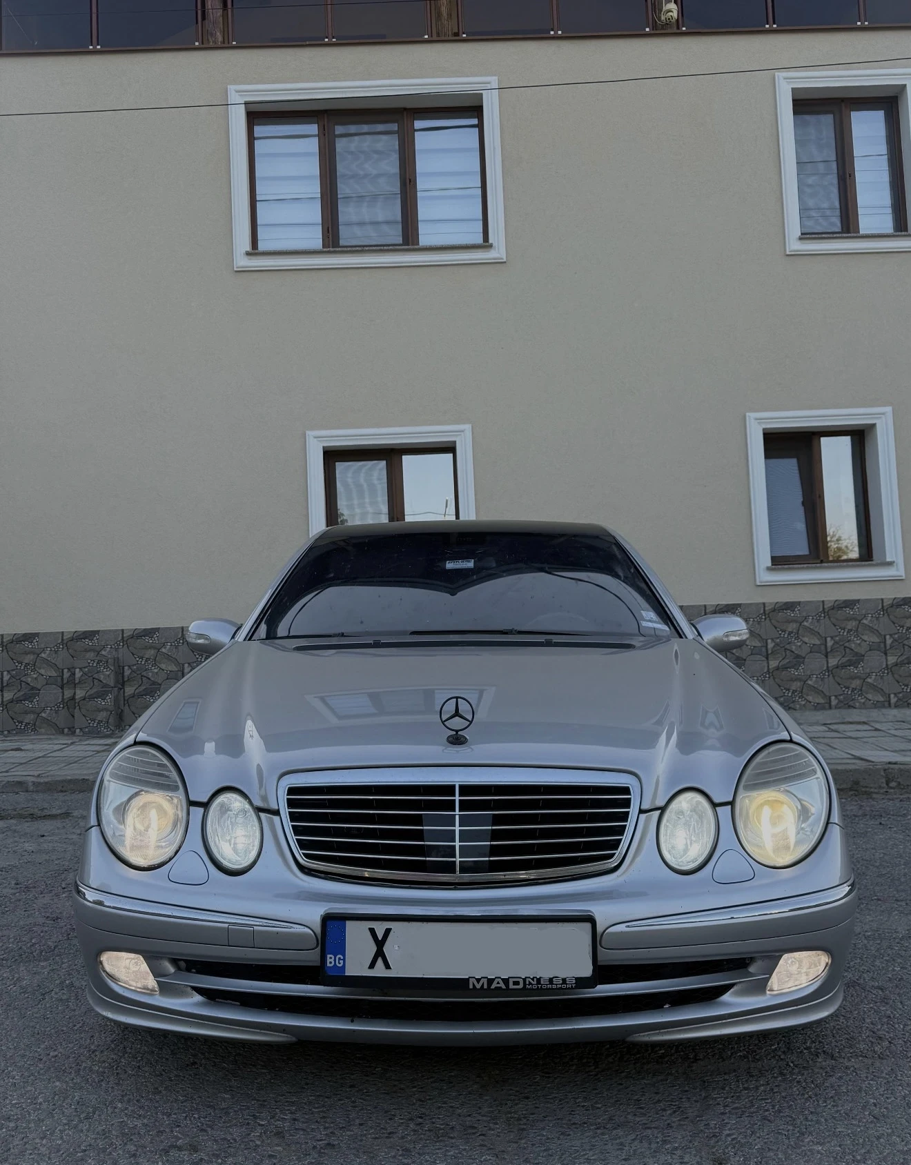 Mercedes-Benz E 320 Avantgarde - изображение 3