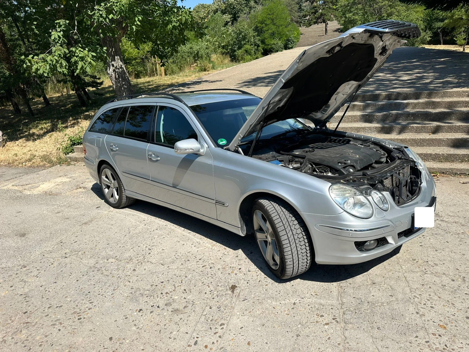Mercedes-Benz E 220  - изображение 6