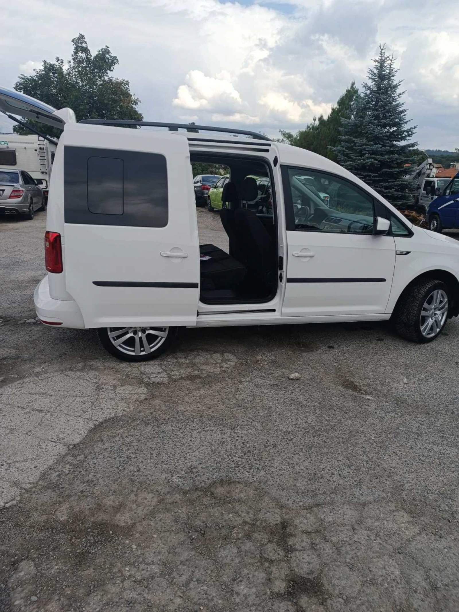 VW Caddy 2.0 - изображение 5