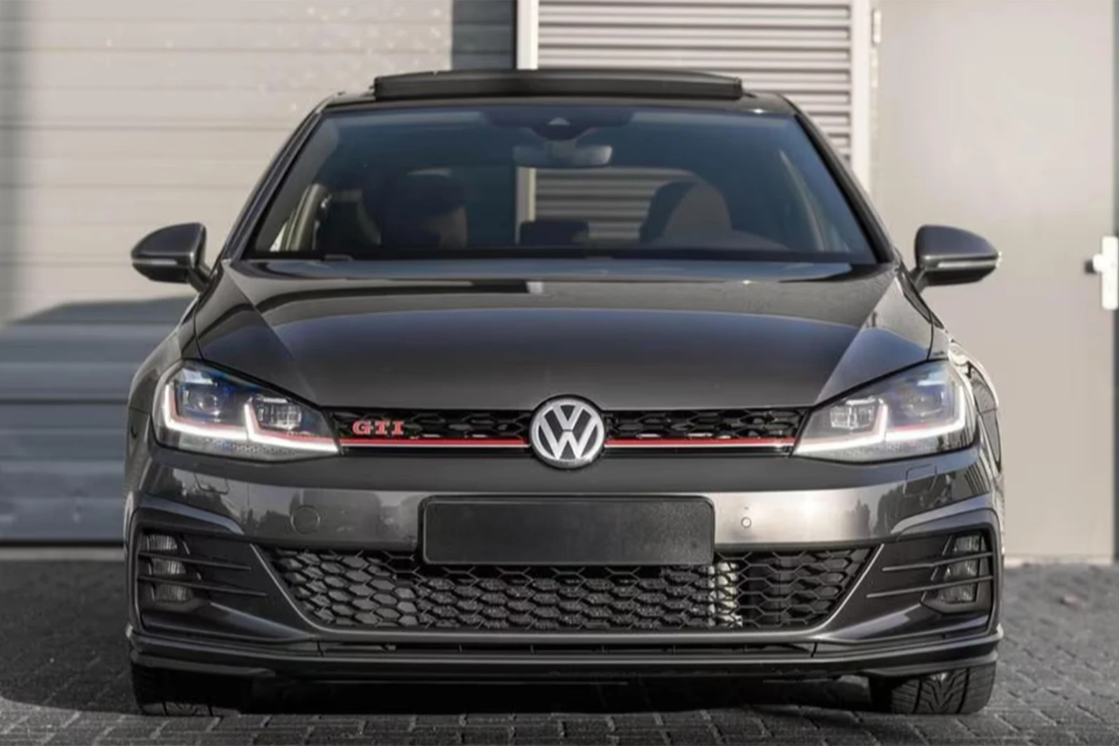 VW Golf 2.0TSI - изображение 2