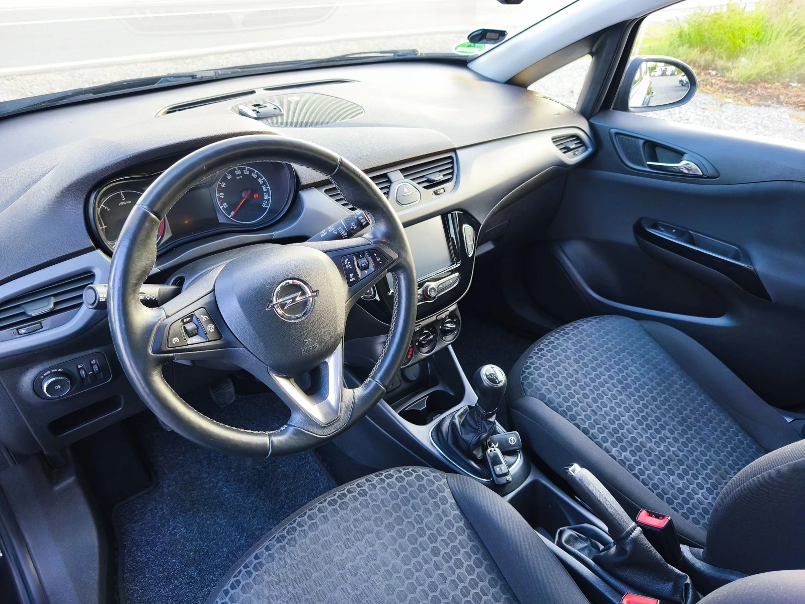 Opel Corsa 1.3cdti 95hp six gears  | Mobile.bg — изображение 16