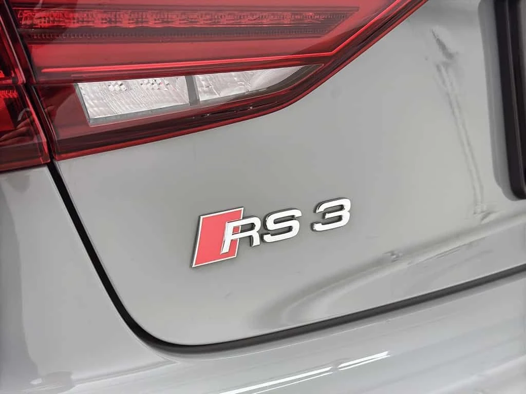 Audi Rs3 * 2.5 TFSI quattro S tronic * CARFAX * БЕЗ ПЪРВОНА - изображение 8