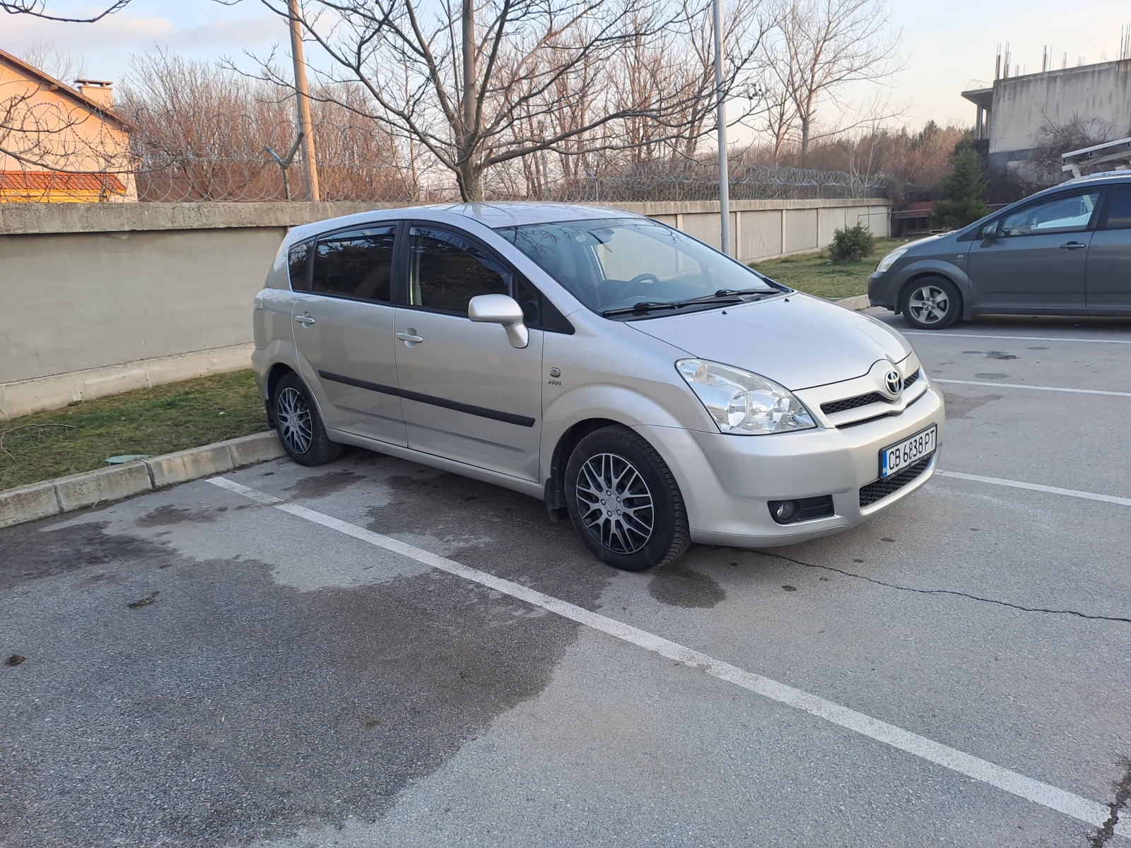 Toyota Corolla verso, снимка 6 - Автомобили и джипове - 53738483