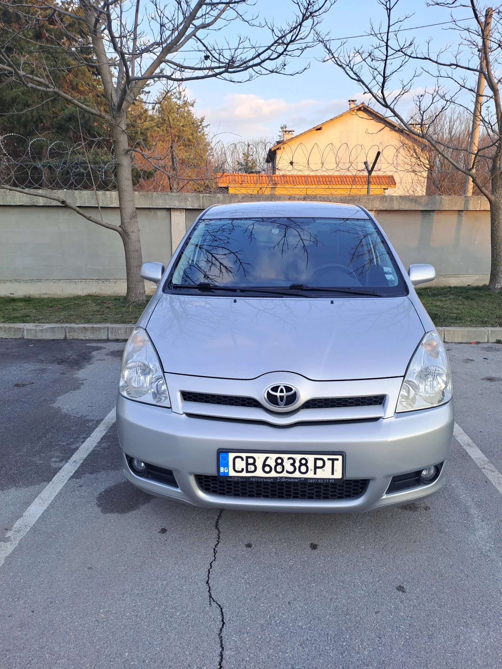 Toyota Corolla verso