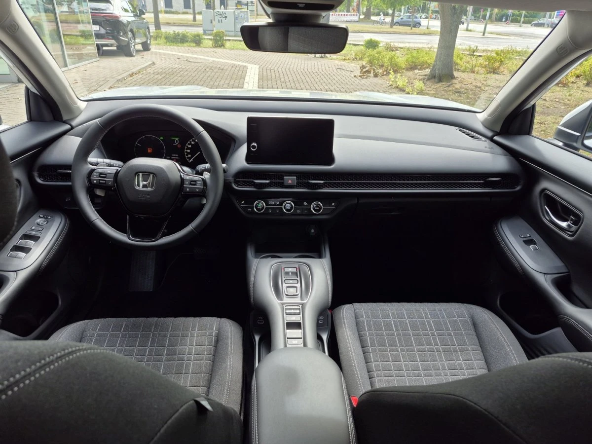 Honda ZR-V Hybrid| 2025| 3000 ��. | Mobile.bg � ����������� 8