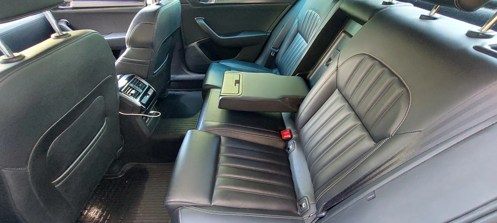 Skoda Superb Edition, снимка 16 - Автомобили и джипове - 54344769