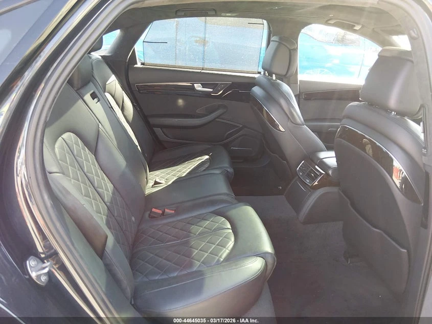 Audi A8 4.0L V-8 DI, DOHC, VVT, TURBO, 450HP All Wheel | Mobile.bg � ����������� 8