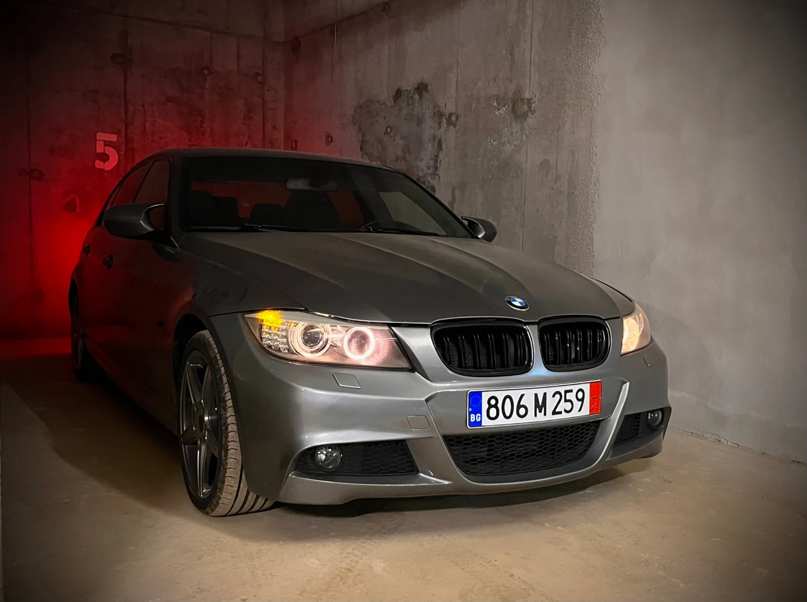 BMW 320 Facelift M pack , снимка 2 - Автомобили и джипове - 54559620