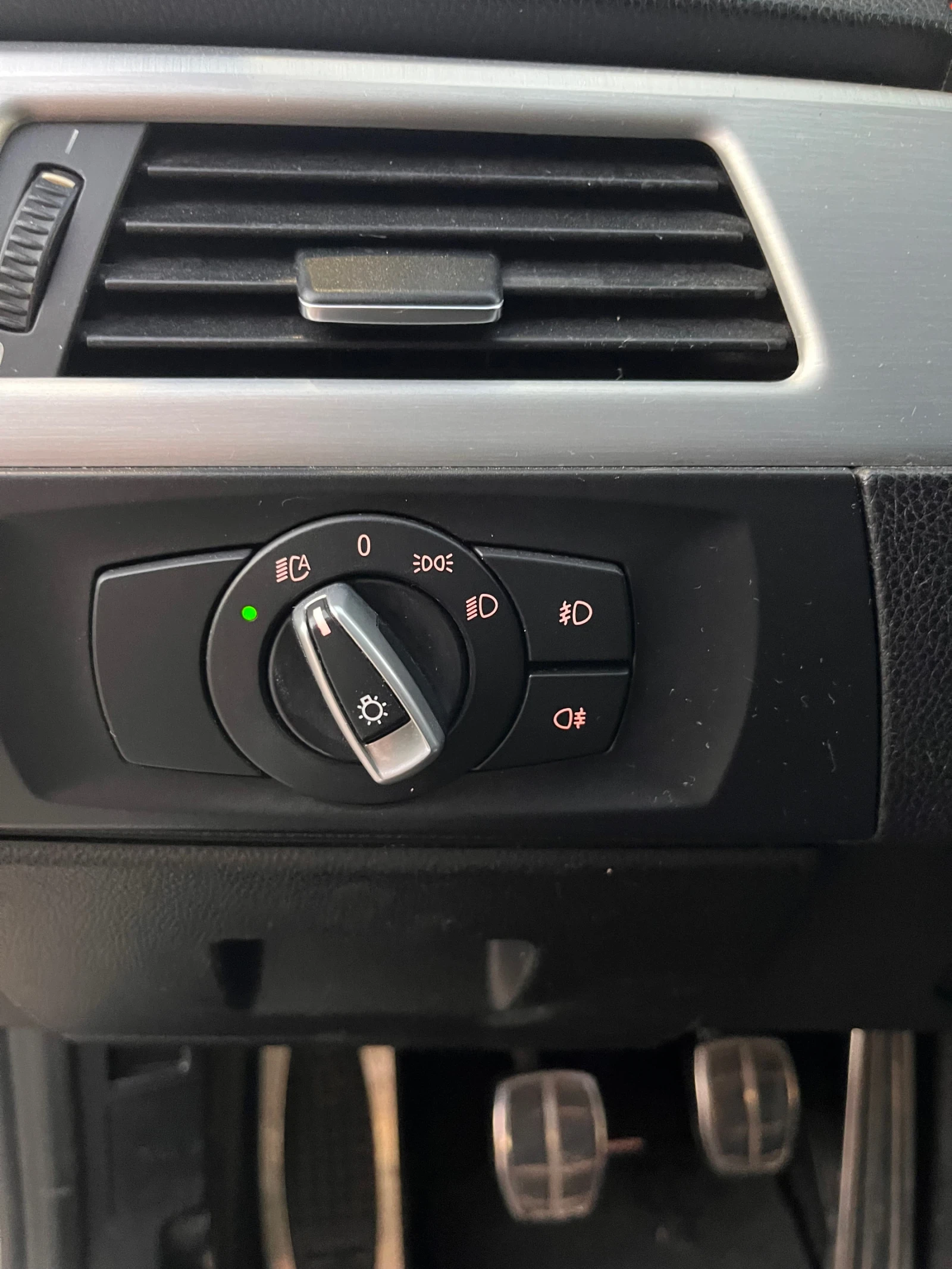 BMW 320 Facelift M pack , снимка 10 - Автомобили и джипове - 54559620