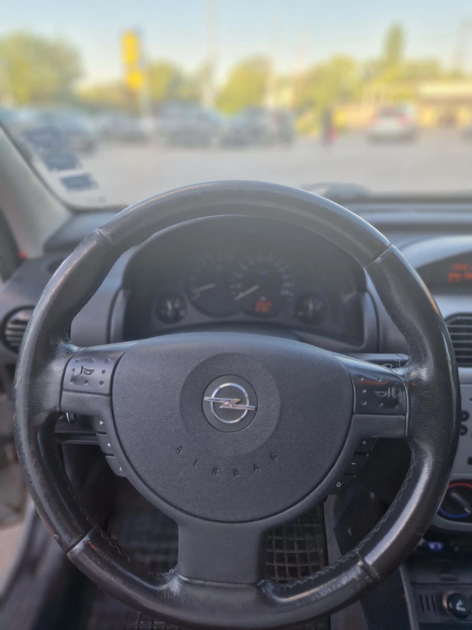 Opel Corsa 1.2 twinport facelift, снимка 14 - Автомобили и джипове - 54962885